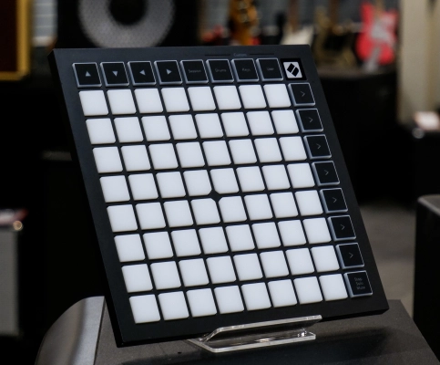 Novation - LAUNCHPAD MINI3 2